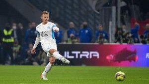 米兰体育平台-罗马诺：科莫中场引援有意马赛球员隆吉耶 佩罗内是另一选择