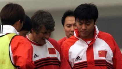 米兰体育官网-天津队前队长成津门虎助教：带替补热身也并不简单