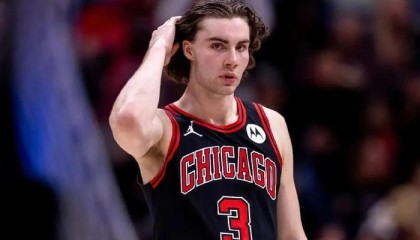 吉迪续约引发连锁反应！公牛被迫重构后场，怀特与多苏穆未来成谜