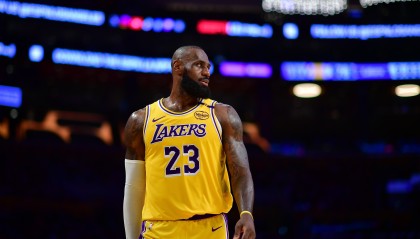 詹姆斯该降薪？大范：完全不觉得他执行选项是自私 这是他的权利